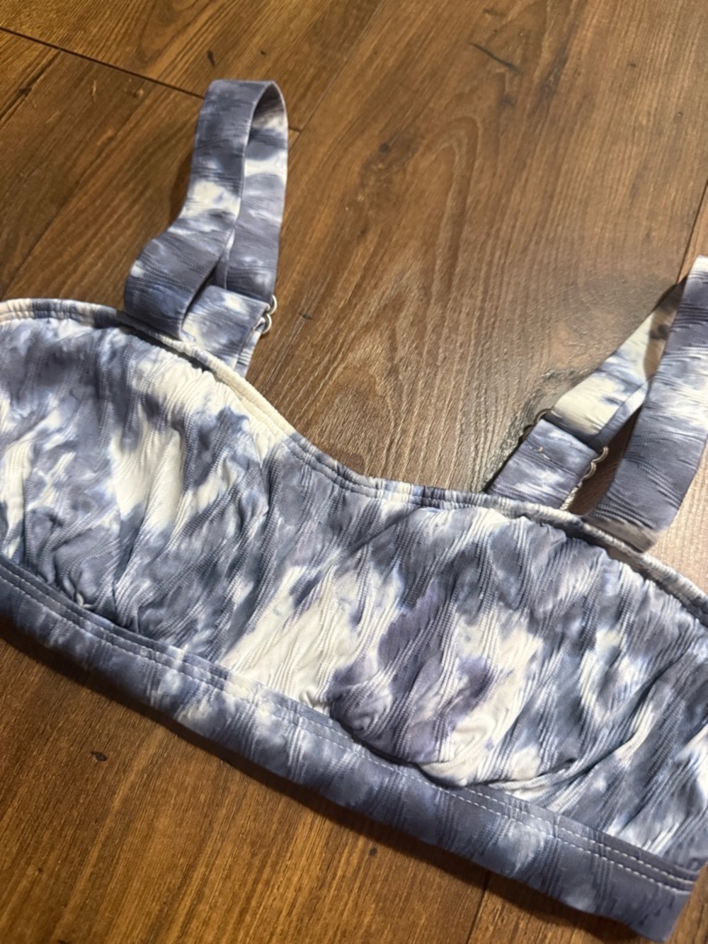 Athleta Women’s Blue & White Tie Dye Swim Top Size 32 B/C Underwire - Picture 3 of 6